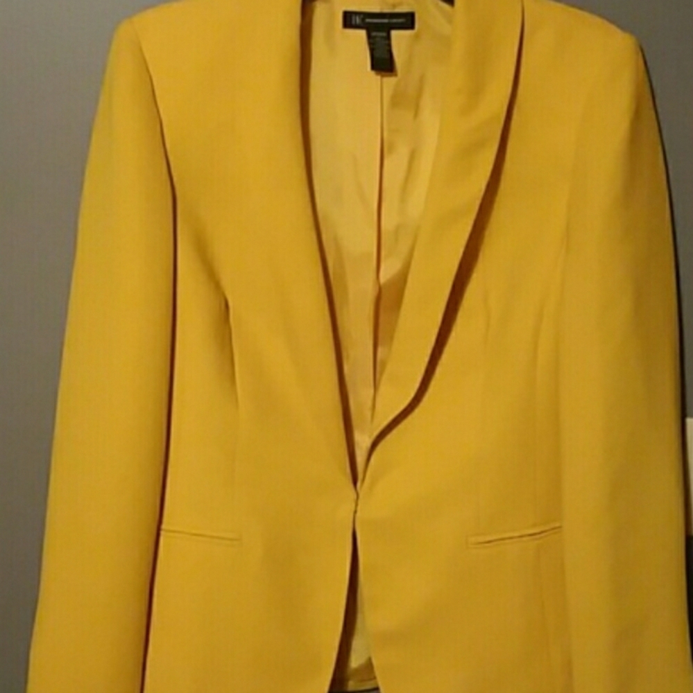 💛💛 Yellow Blazer